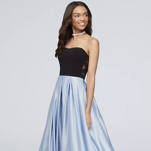 Women’s size 5 strapless black and blue formal dress